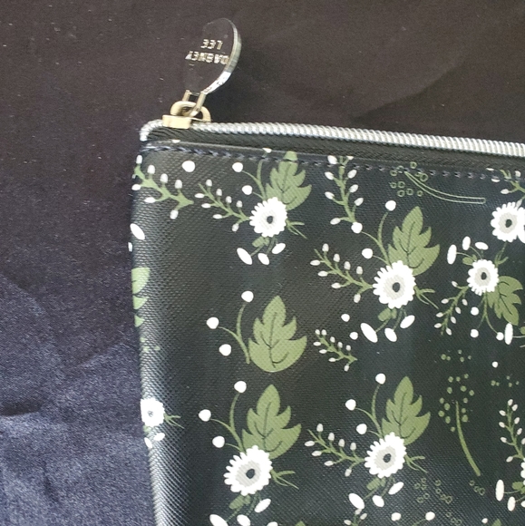 Dabney Lee Black Floral Double Sided Zip Top Cosmetic Makeup Anything Bag. - Picture 11 of 15